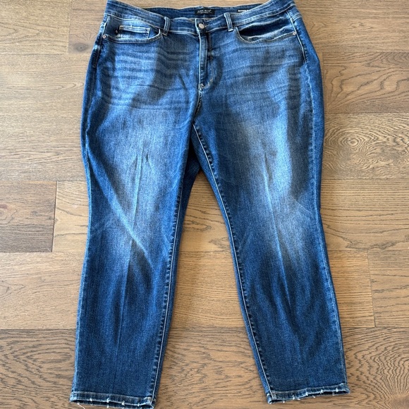 Judy Blue Denim - Judy Blue One Fine Day Boyfriend Fit Jeans Women’s 22W Non-Distressed Roomy Leg